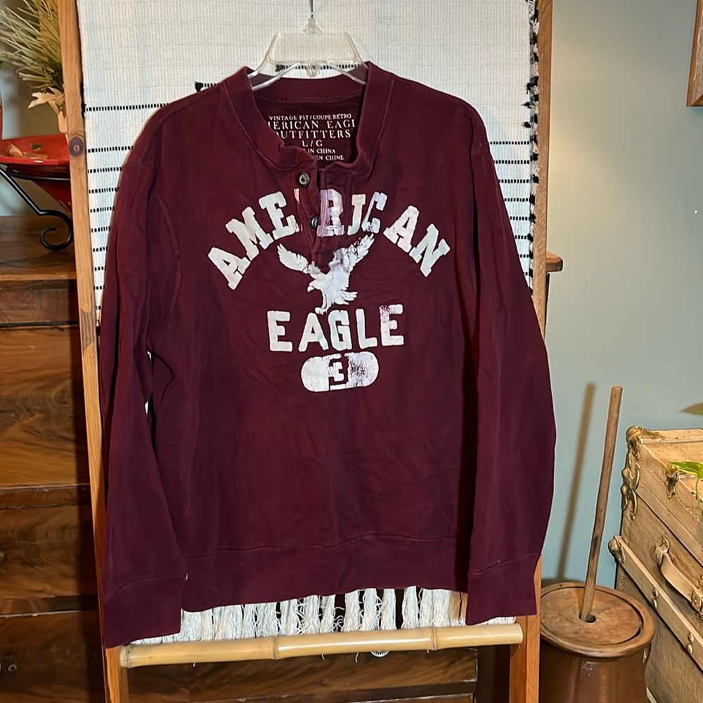 American Eagle sweatshirt